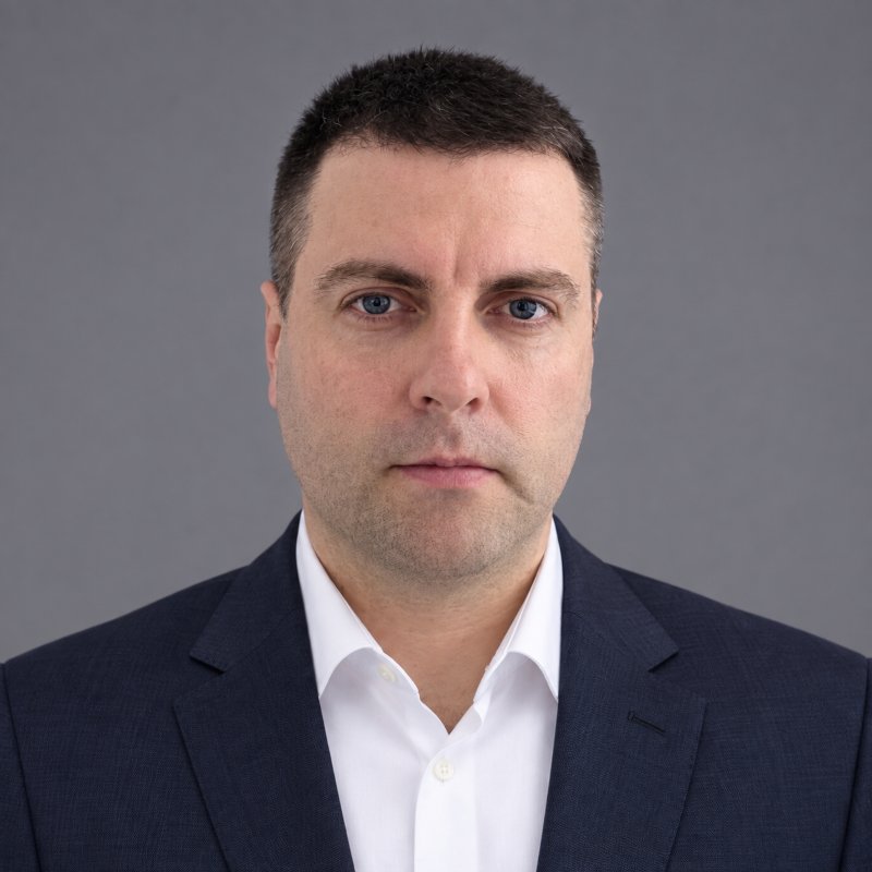 Павел Остапенко